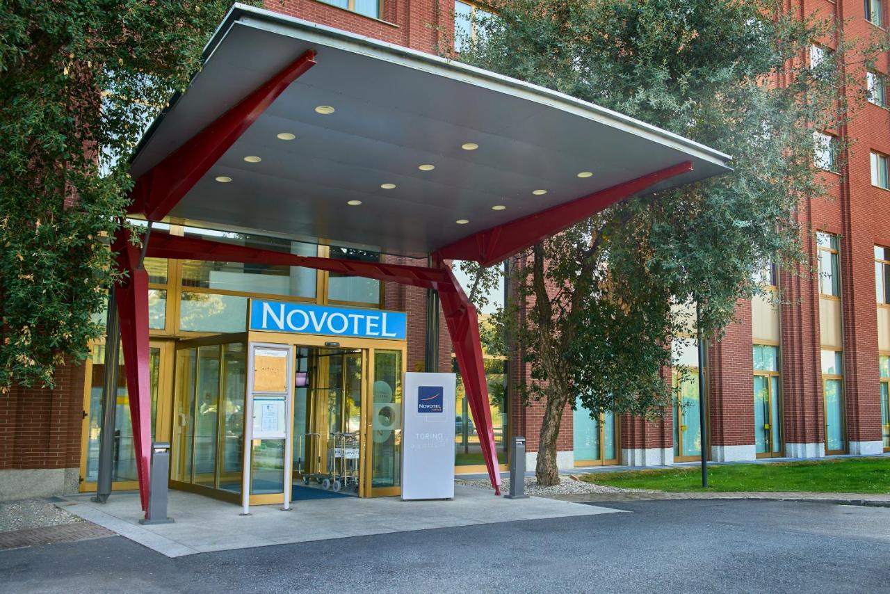 Novotel Torino Corso Giulio Cesare Exteriör bild